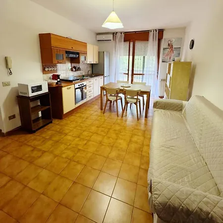 La Vie En - Cinecitta Rome